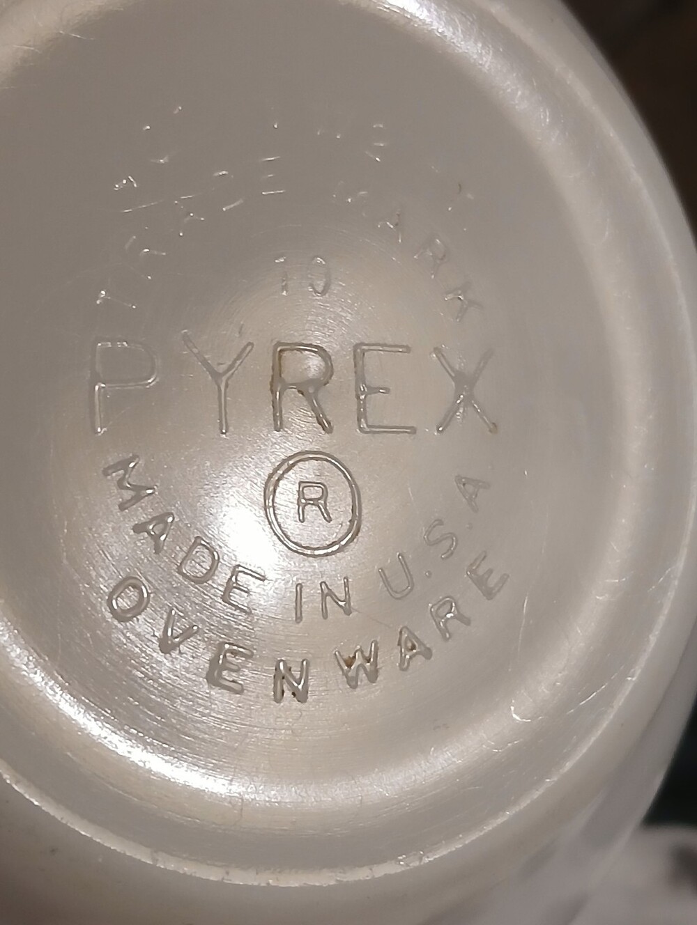 Vintage Pyrex 401 "Friendship" 1.5 Pint Mixing Bowl. FF#498 - Picture 4 of 4